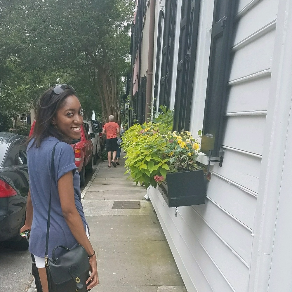 Meet your Posher, Candace